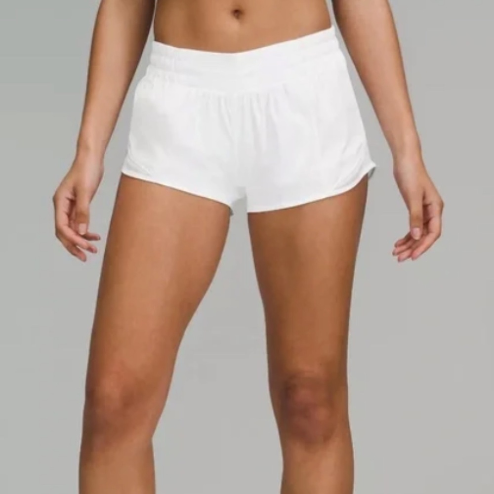 Lululemon White High Rise Hotty Hot Shorts Size 4
